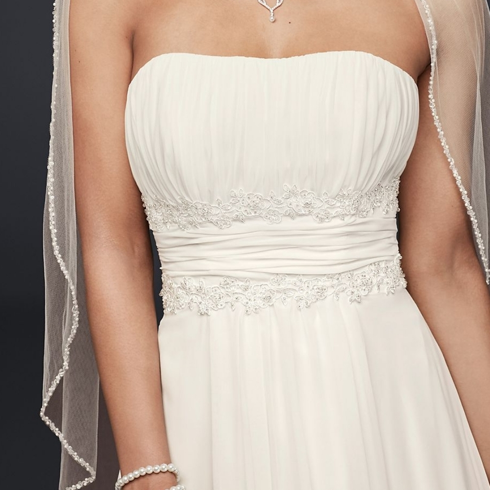Davids Bridal chiffon Wedding Dress  Ivory